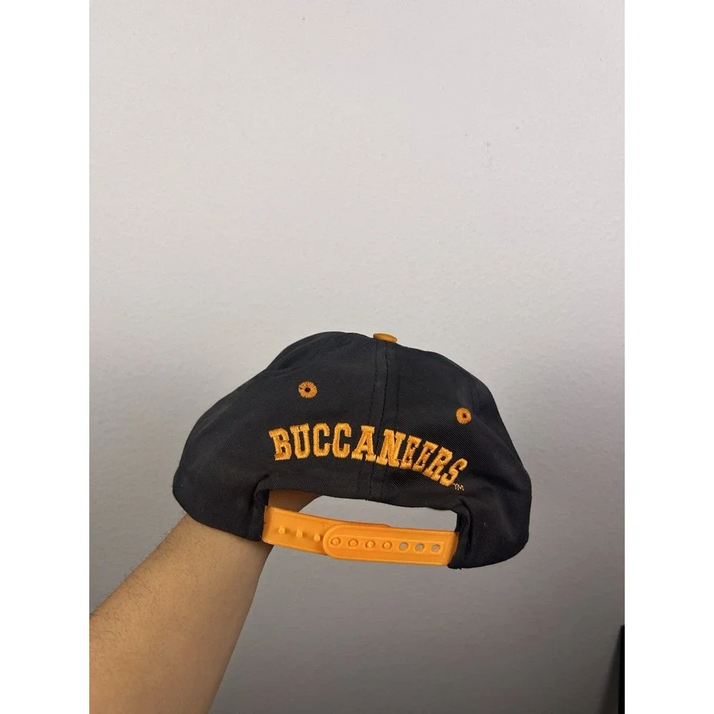 Vintage C Competitor TAMPA BAY BUCCANEERS (Adjustable Snap Back) Cap